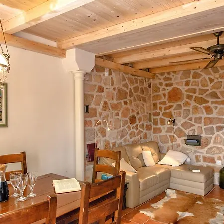 Cincilograd Villa Jelsa (Hvar)