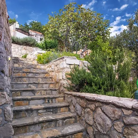 Cincilograd Jelsa (Hvar)